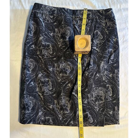 Talbots Petite Black pencil Gray Paisley Floral Wrap Skirt Size 4p Wool Blend - Picture 7 of 8
